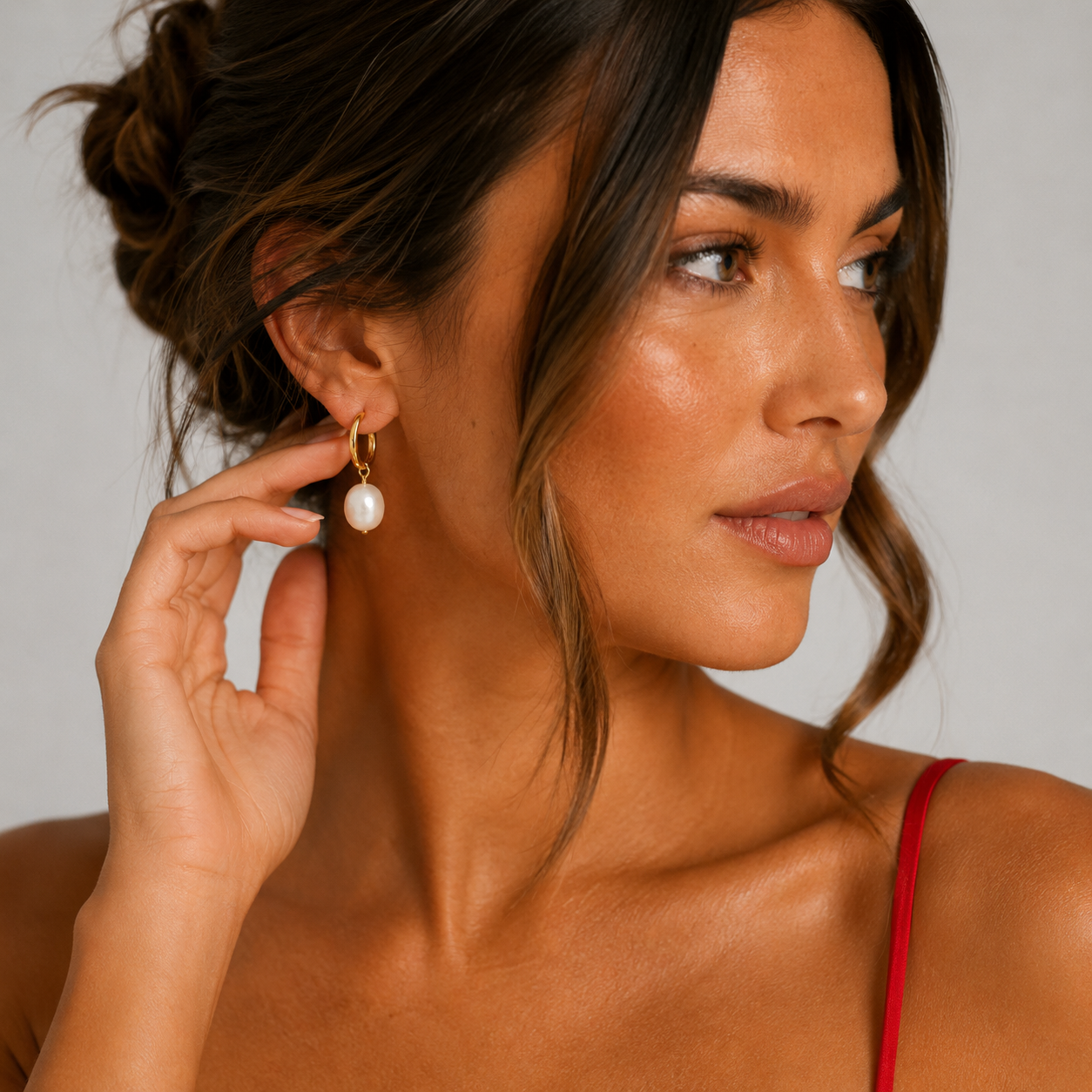 The Margot Pearl Earrings